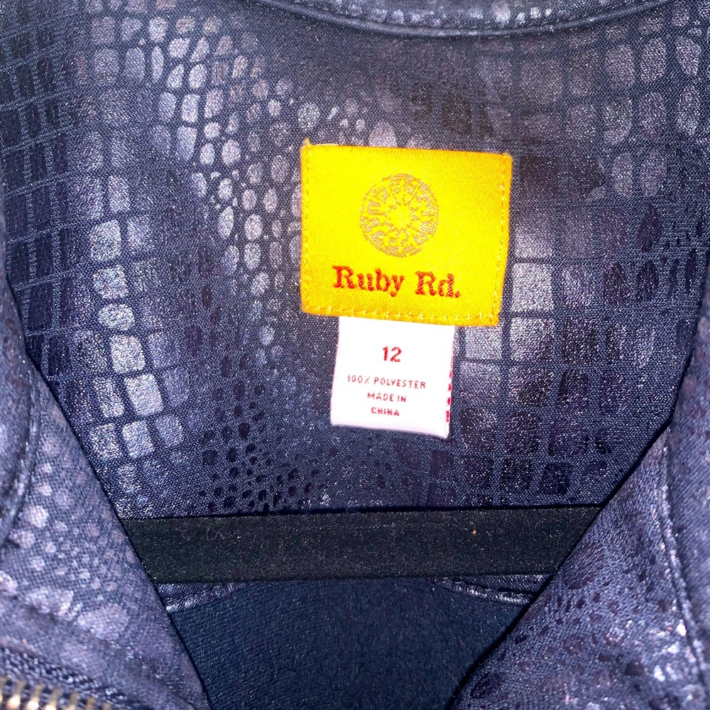 Jacket - Picture 3 of 4